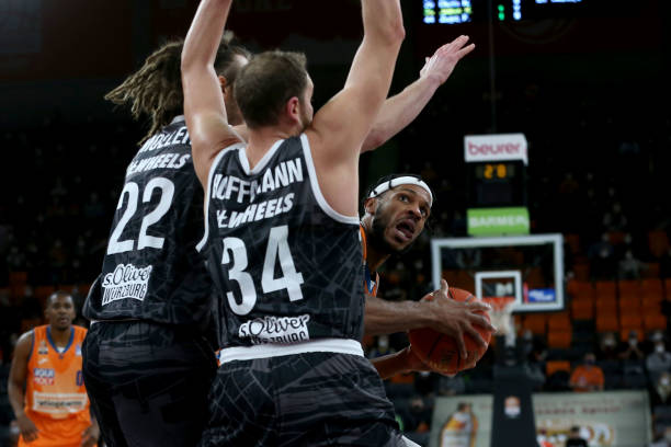 队伍专注于 队伍专注于